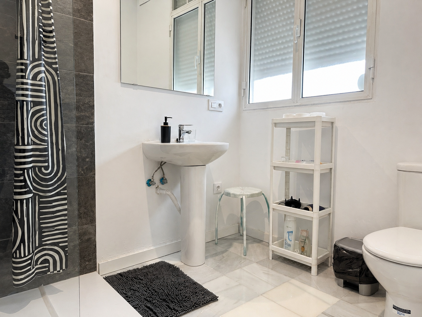 Interior del Apartamento 2 de Lofts Escala con zona de estancia privada
